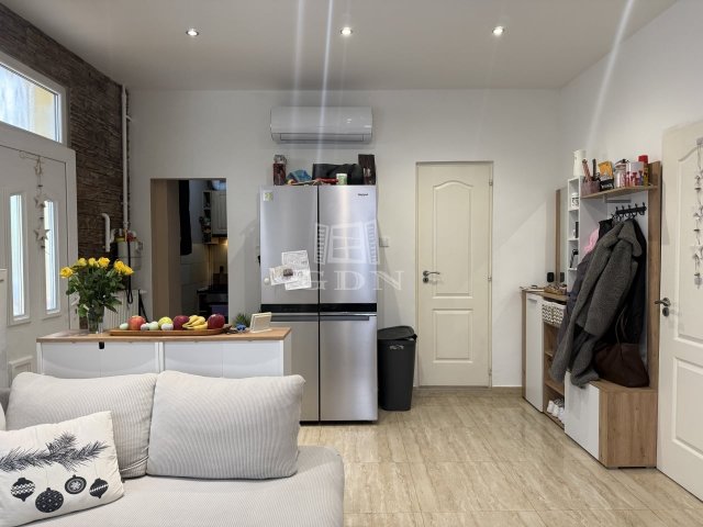 Eladó téglalakás, Budapesten, XIV. kerületben 104.9 M Ft