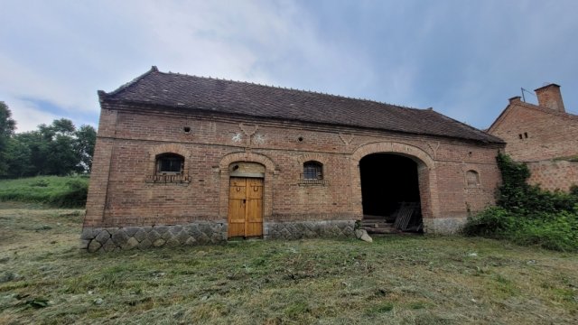 Eladó családi ház, Szentkatalinon 20.999 M Ft, 3 szobás