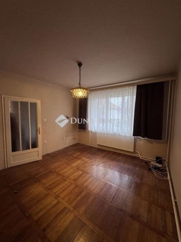 Eladó családi ház, Ceglédbercelen 67 M Ft, 5 szobás