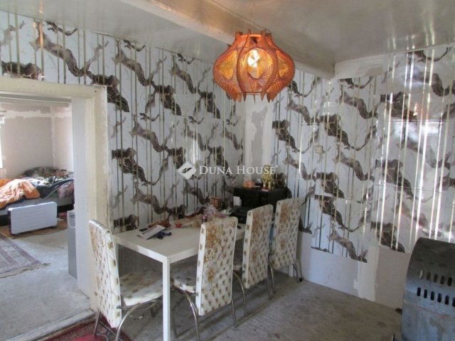 Eladó családi ház, Szentmártonkátán 9.5 M Ft, 3 szobás