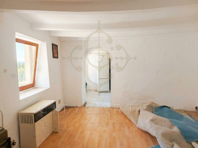 Eladó családi ház, Dunaföldváron 22 M Ft, 3 szobás