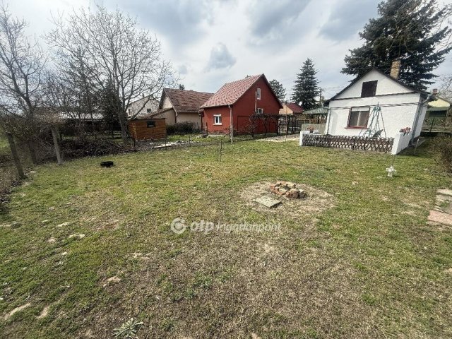 Eladó nyaraló, Tiszakécskén 24.9 M Ft, 1 szobás