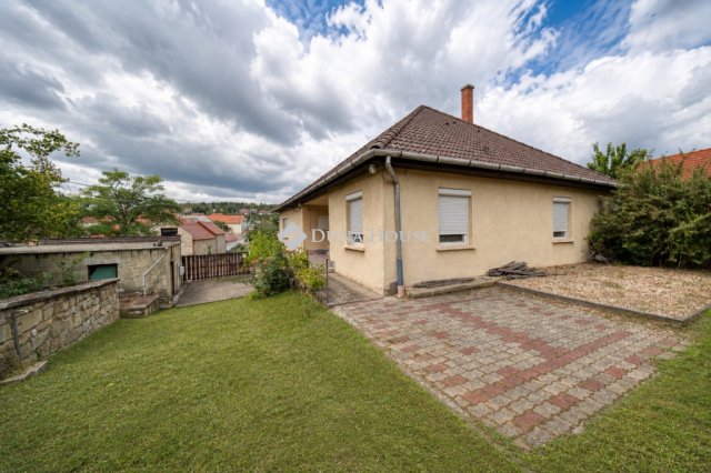 Eladó családi ház, Mádon 59.9 M Ft, 3 szobás