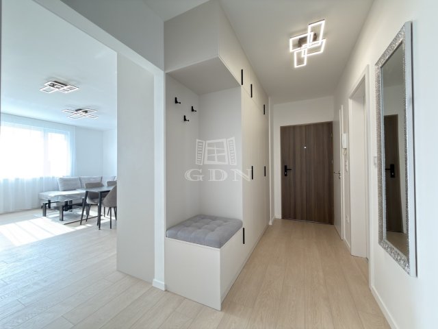 Kiadó téglalakás, albérlet, Székesfehérvárott 370 E Ft / hó