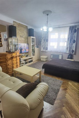 Eladó téglalakás, Budapesten, XIII. kerületben, Föveny utcában
