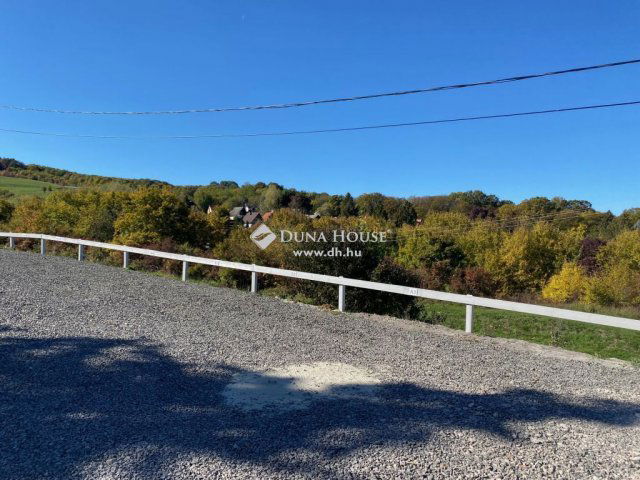 Eladó nyaraló, Orfűn 65 M Ft, 1 szobás / költözzbe.hu