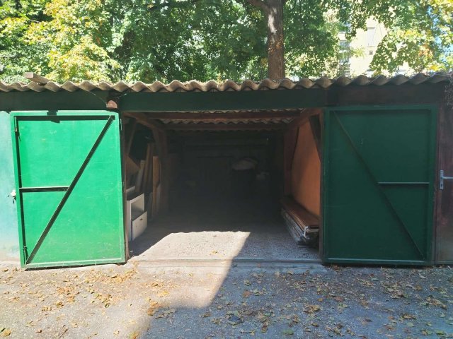Eladó garázs, Budapesten, XIV. kerületben 4.5 M Ft