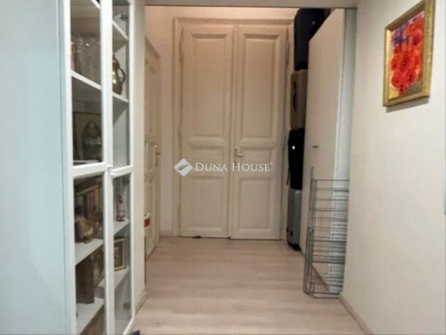 Eladó téglalakás, Budapesten, VIII. kerületben 79.9 M Ft