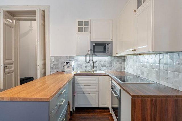 Eladó téglalakás, Budapesten, VII. kerületben 95 M Ft, 3 szobás