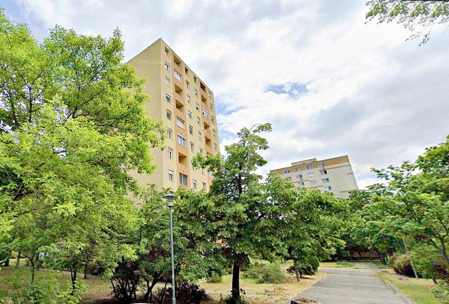 Kiadó panellakás, albérlet, Budapesten, XV. kerületben, 3 szobás