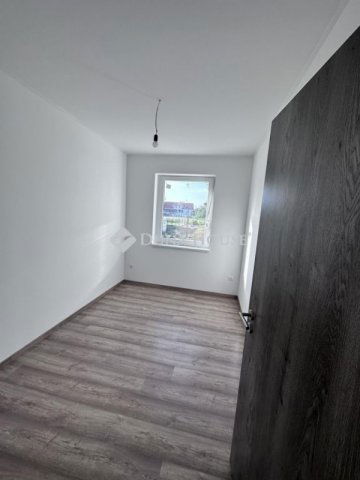 Eladó családi ház, Hernádon 83 M Ft, 5 szobás