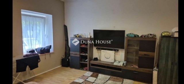 Eladó családi ház, Szegeden 36 M Ft, 1 szobás