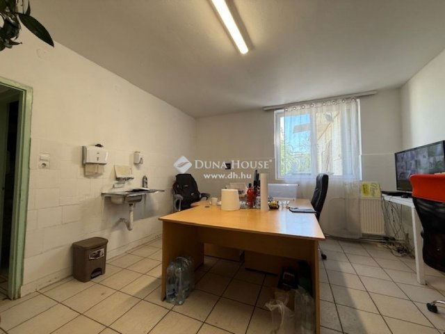 Eladó ipari ingatlan, Üllőn 390 M Ft / költözzbe.hu