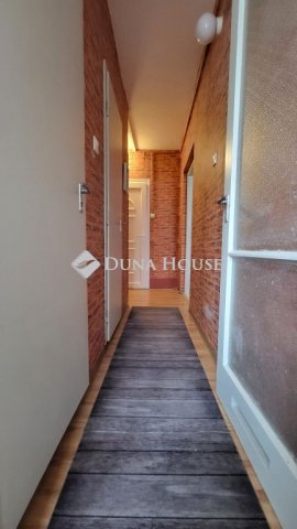 Eladó panellakás, Kiskunfélegyházán, Holló László utcában