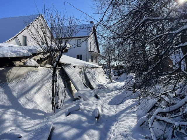 Eladó családi ház, Szegeden 104.5 M Ft, 9 szobás