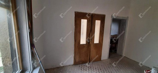 Eladó családi ház, Zalabaksán 18 M Ft, 4 szobás