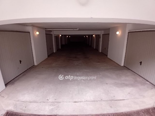Eladó garázs, Debrecenben 13.5 M Ft / költözzbe.hu
