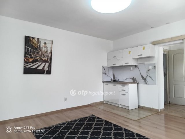 Eladó téglalakás, Budapesten, XV. kerületben 35.9 M Ft