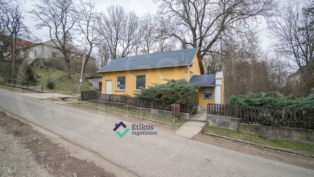 Eladó iroda, Krasznokvajdán 5.52 M Ft, 3 szobás