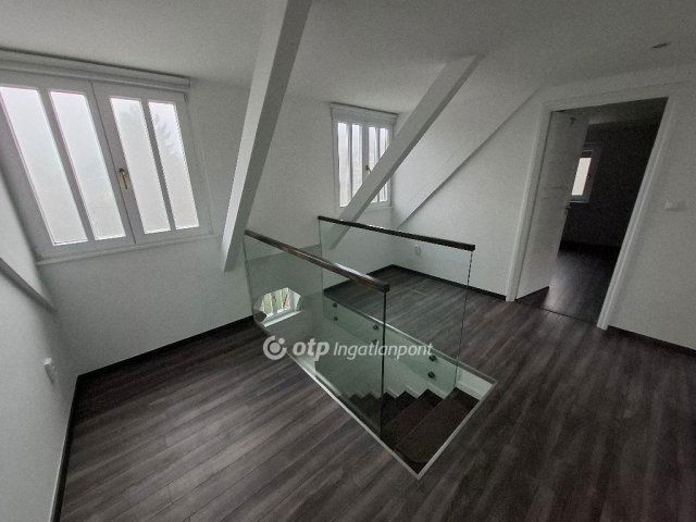 Eladó téglalakás, Budapesten, III. kerületben 321 M Ft