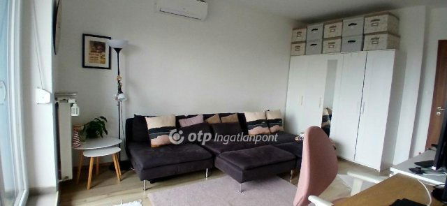 Eladó téglalakás, Budapesten, VIII. kerületben 104.9 M Ft