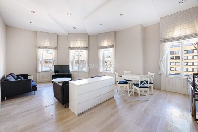 Eladó téglalakás, Budapesten, V. kerületben 308 M Ft, 3 szobás