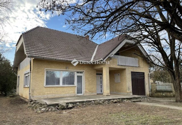 Eladó családi ház, Erdőkertesen 91.9 M Ft, 4 szobás
