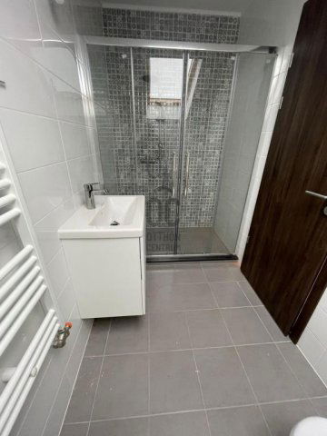 Eladó ikerház, Budapesten, XVI. kerületben 179.9 M Ft, 5 szobás