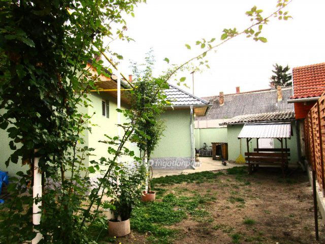 Eladó téglalakás, Kaposváron 34.9 M Ft, 1+1 szobás