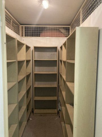 Eladó ipari ingatlan, Budapesten, IV. kerületben 2.5 M Ft