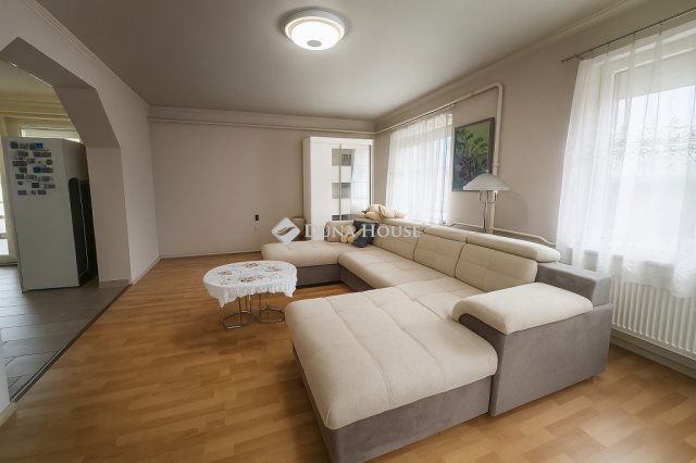 Eladó családi ház, Tápiószecsőn 82.9 M Ft, 4 szobás