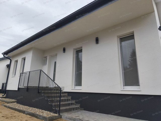 Eladó ikerház, Erdőkertesen 108.8 M Ft, 1+3 szobás