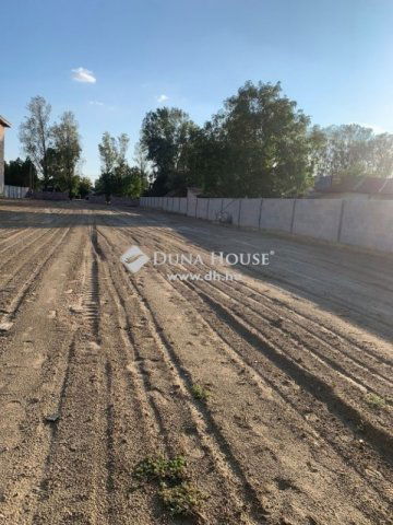 Eladó telek, Vecsésen 115 M Ft / költözzbe.hu