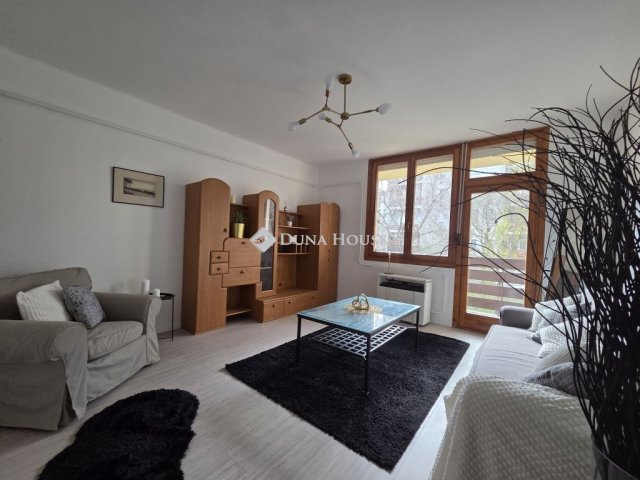 Eladó téglalakás, Törökszentmiklóson, Fadrusz János utcában