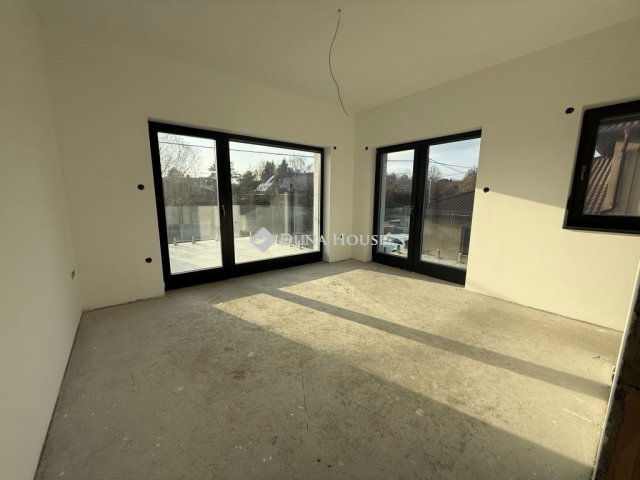 Eladó ikerház, Érden 174.9 M Ft, 5 szobás / költözzbe.hu