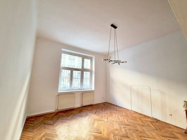 Eladó téglalakás, Budapesten, VIII. kerületben 52.9 M Ft