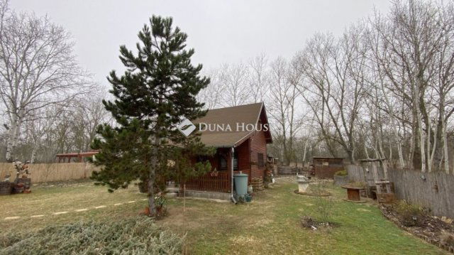Eladó családi ház, Tápióbicskén 38 M Ft, 3 szobás