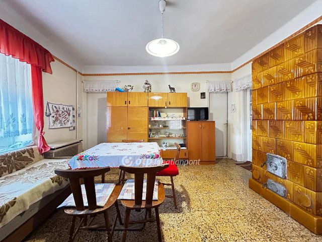 Eladó családi ház, Nyíradonyban 28 M Ft, 2 szobás