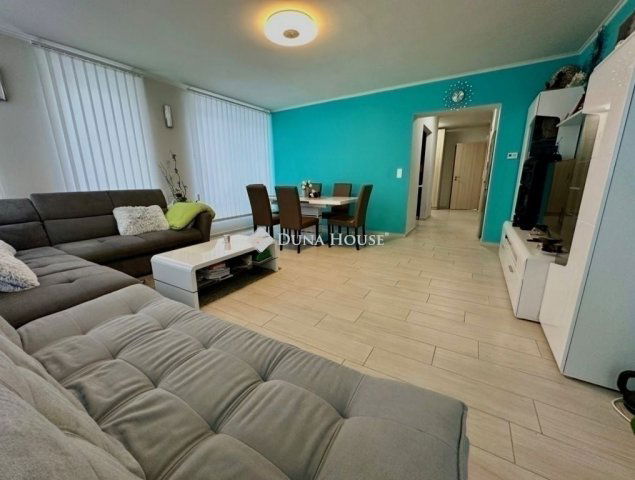 Eladó családi ház, Budapesten, XVIII. kerületben 200 M Ft