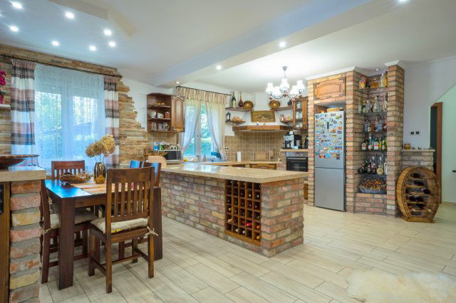 Eladó családi ház, Ráckevén 219.9 M Ft, 3 szobás