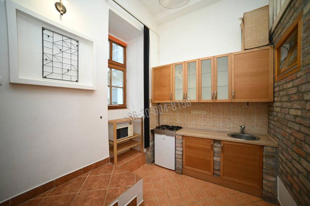 Eladó téglalakás, Budapesten, I. kerületben 59.9 M Ft, 1 szobás