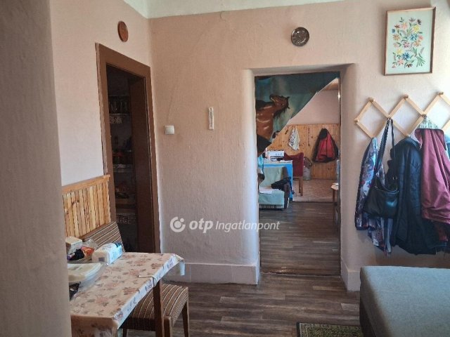 Eladó családi ház, Kemenesmagasin 22.5 M Ft, 2 szobás