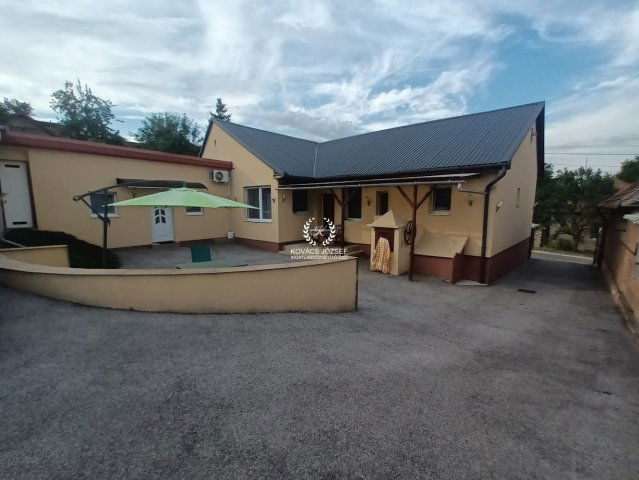 Eladó családi ház, Ózdon 24.9 M Ft, 3 szobás