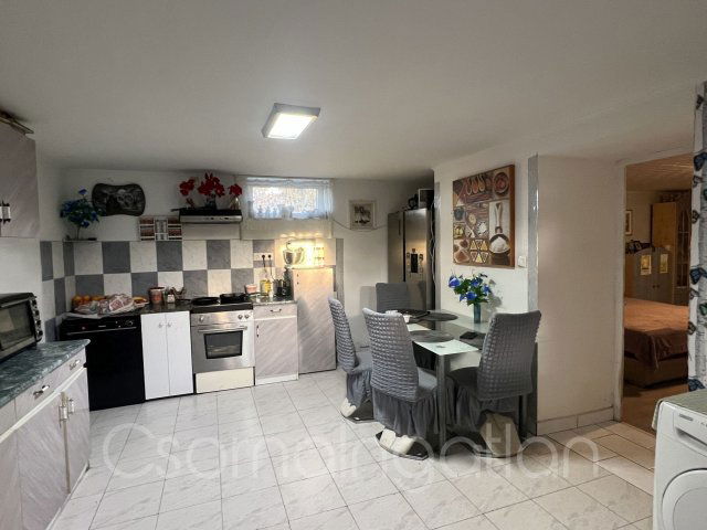 Eladó családi ház, Potyondon 27 M Ft, 3 szobás