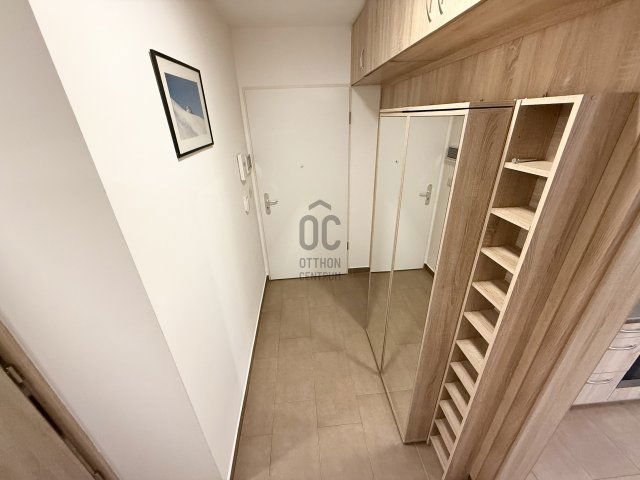 Kiadó téglalakás, albérlet, Debrecenben 470 E Ft / hó, 3 szobás