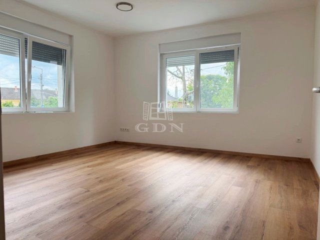 Kiadó családi ház, albérlet, Szigetcsépen 230 E Ft / hó