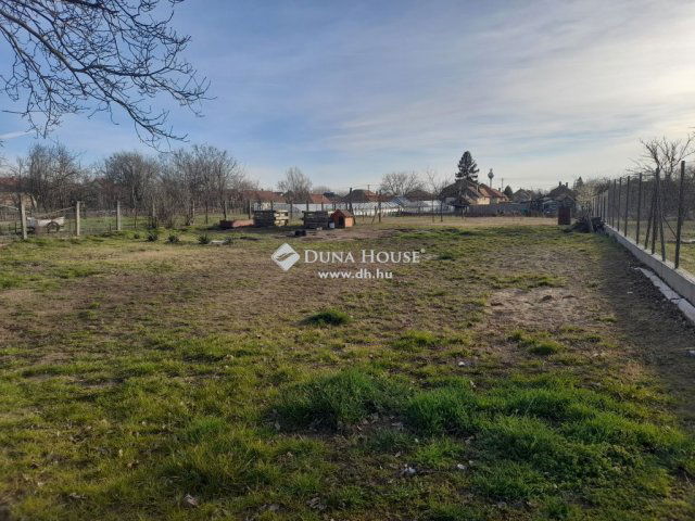 Eladó családi ház, Jászfényszarun 44.9 M Ft, 2 szobás