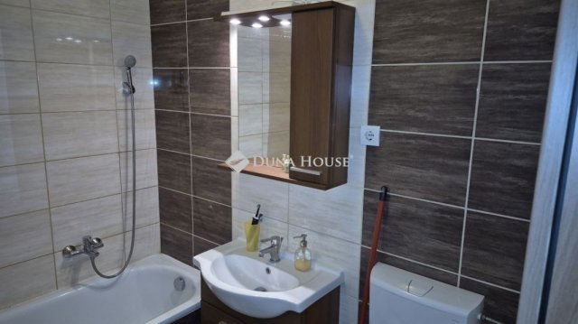 Eladó téglalakás, Budapesten, XIII. kerületben 84 M Ft, 2 szobás