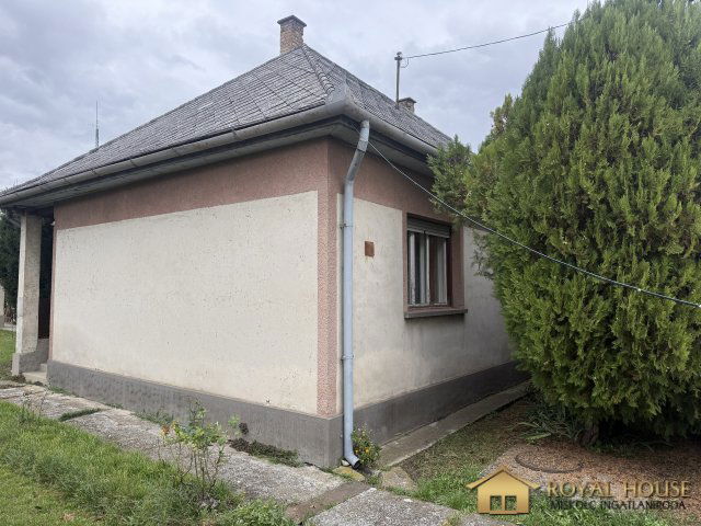 Eladó családi ház, Encsen 21.9 M Ft, 4 szobás