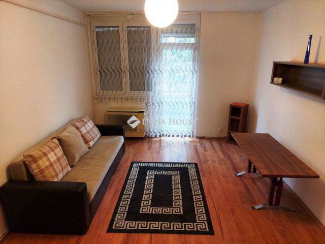 Eladó téglalakás, Kaposváron 27.5 M Ft, 1+1 szobás